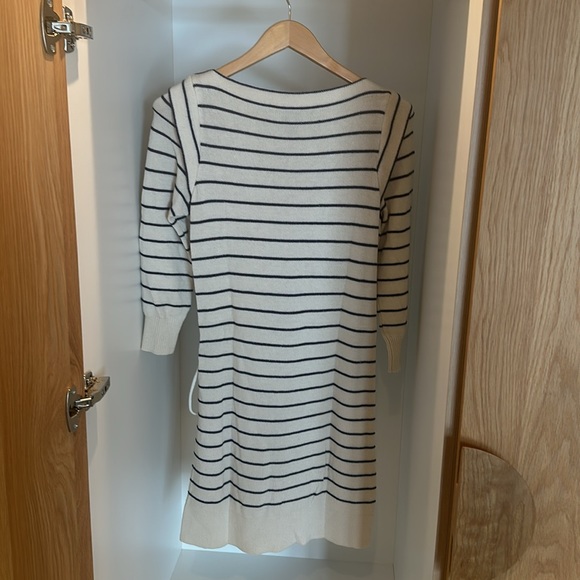 Marc by Marc Jacob’s blue striped cream, knit dress. - Picture 2 of 3